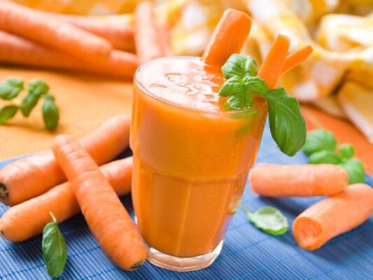 uong-gi-tot-cho-mat-can-thi